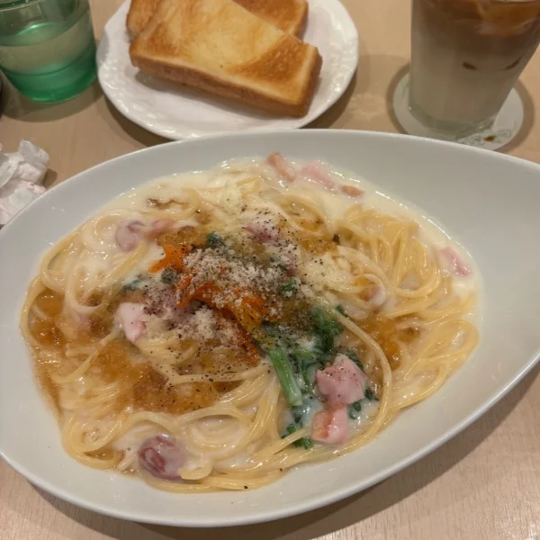 二人前食べたい女です