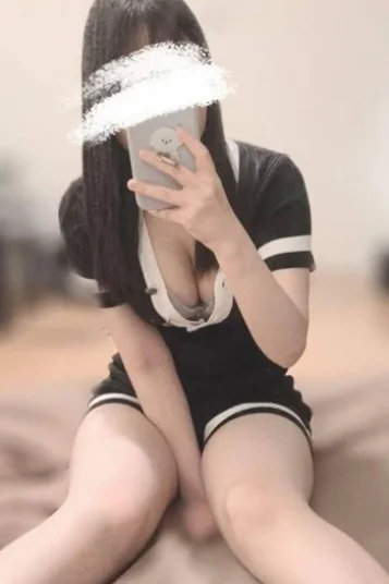 沢井　かほ
