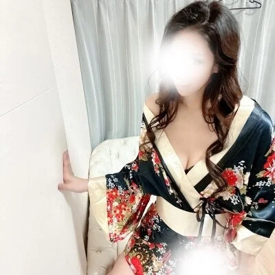 噂のハーフ系美女セラピスト！本日満員御礼！！