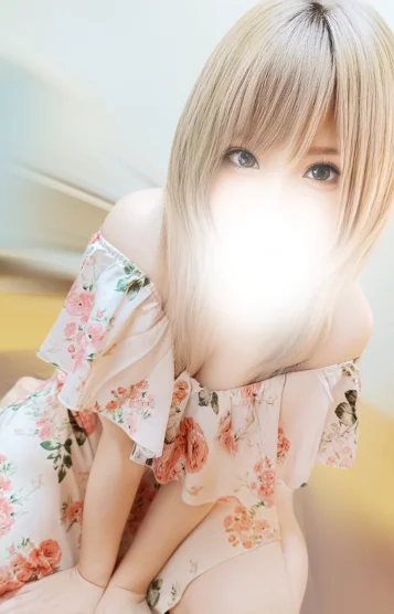 8/23デビュー✨️
