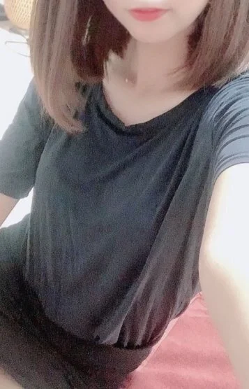 吉沢 あこ