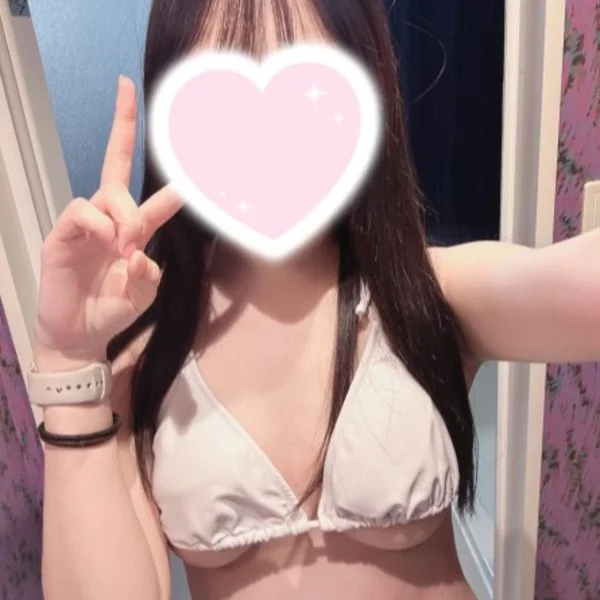 こんばんは、なぎさです!