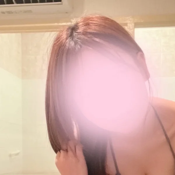 今日出勤してます！