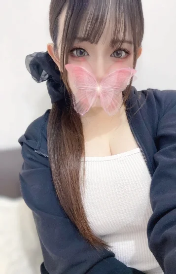 愛川 りこ
