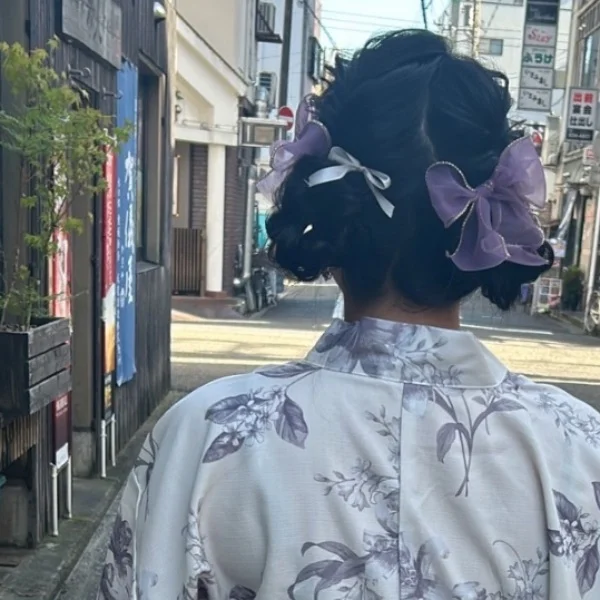 なんとなんと