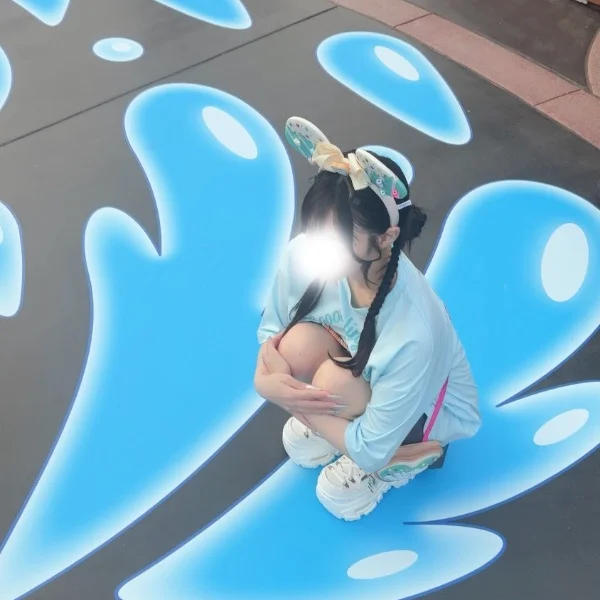 (ᴖ ̫ᴖ )♪