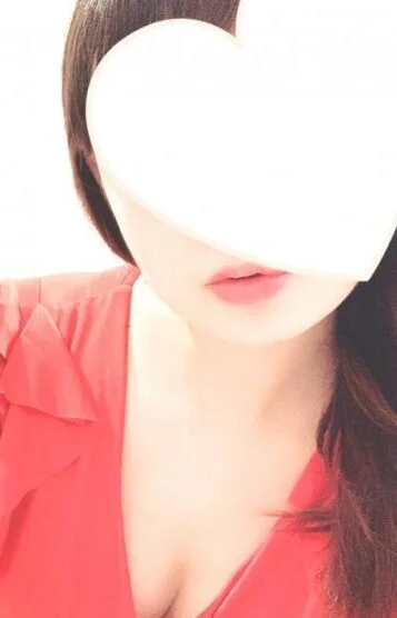 安達もも