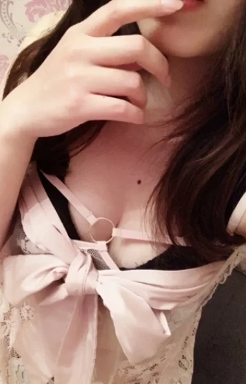 美月 あや