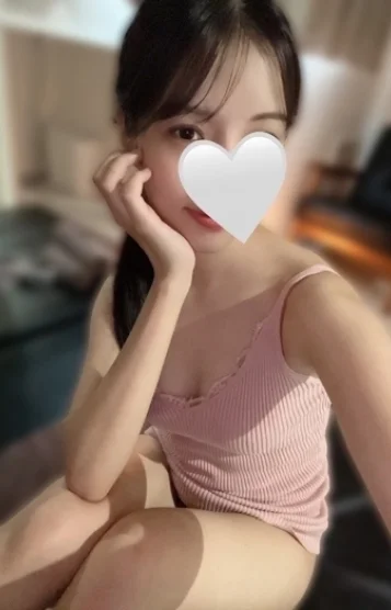 桜井れな