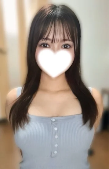 朝妃りあ