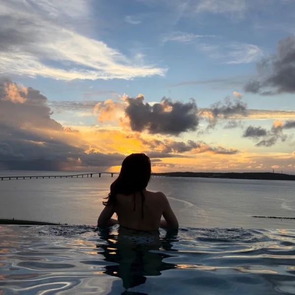 🌊
