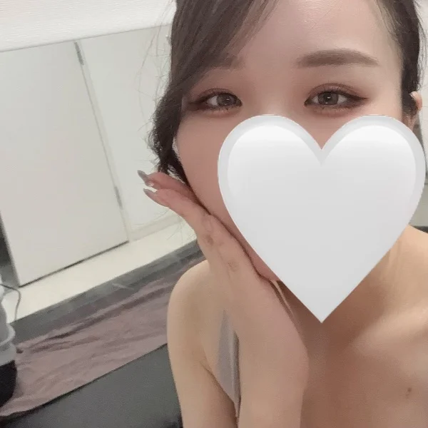 本日出勤してます‎🤍