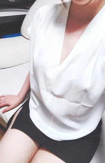 ユリ(清楚系美女)