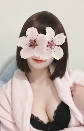 綾瀬　ゆの