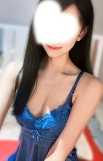 桃瀬　えれな