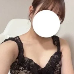 FAIRY自慢の現役大学生美女ラナさん7月下旬予定です♡
