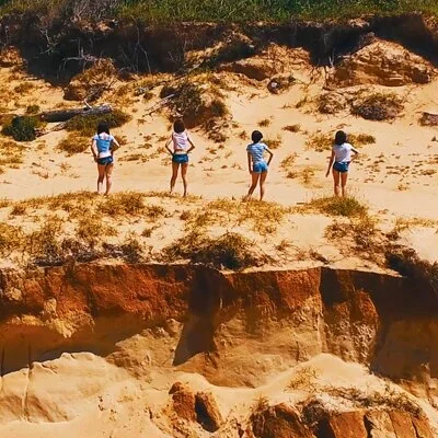 シネマグラフ・360度カメラ・空撮等色々工夫しています。 シネマグラフ・360度カメラ・空撮等色々工夫しています。
