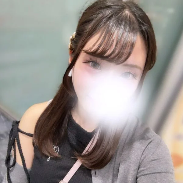 今週あと1日しか出勤ないけど会いに来てくれると嬉しいなぁ🩵