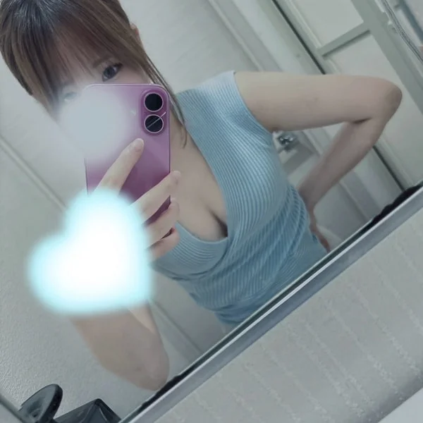 寝るのって何時間寝ても足りん