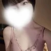 綾乃れい