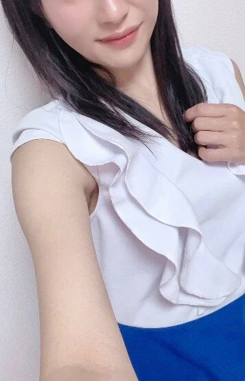 玲那(れな)