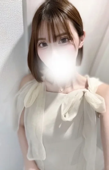 小鳥遊 月