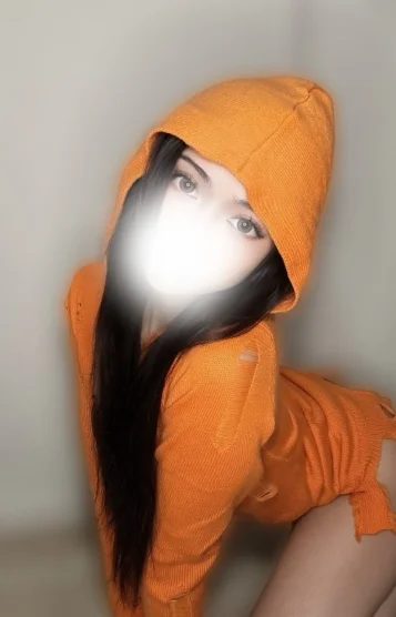 如月モモ