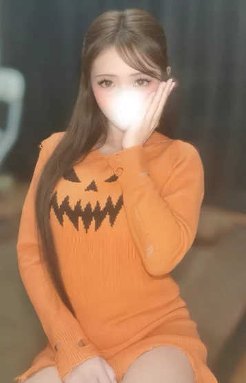 如月モモ