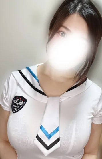 秋月ふうか