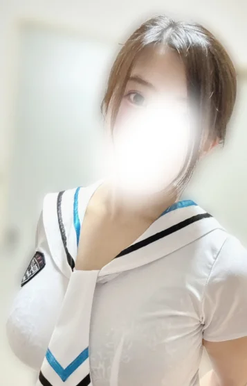 秋月ふうか