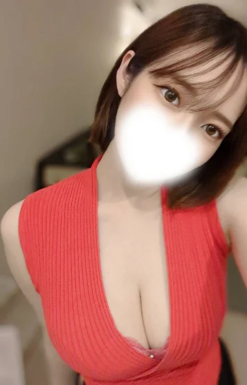 新人美女♡まこ