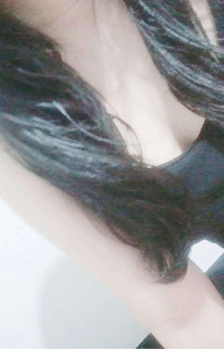 本日夜一時まで出勤する予定です💕