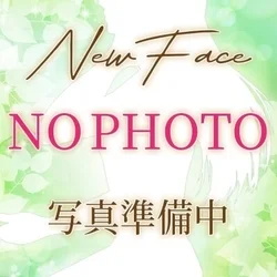 笑顔溢れるスレンダー美女♡えみセラピス...