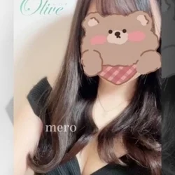 泉メロ