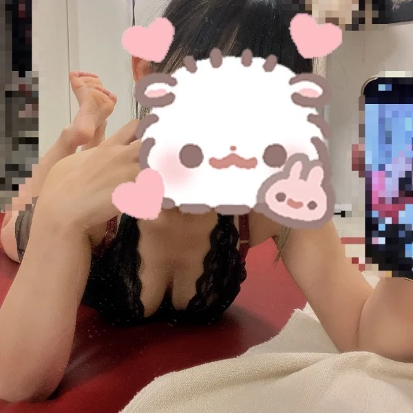 本日21:00から出勤してます！