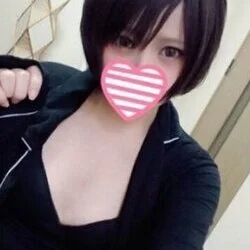 三上アイラ