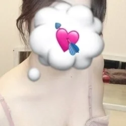 あきな