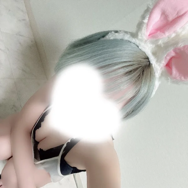 12時〜23時で出勤してるぴょん🐰
