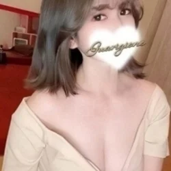 芹澤　ゆい