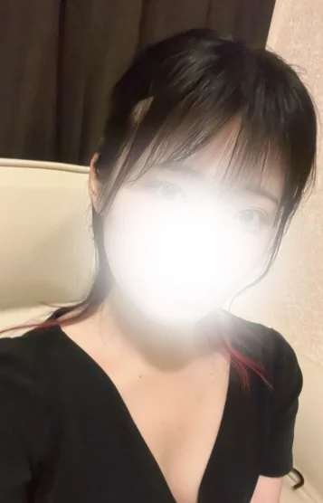 新人まな