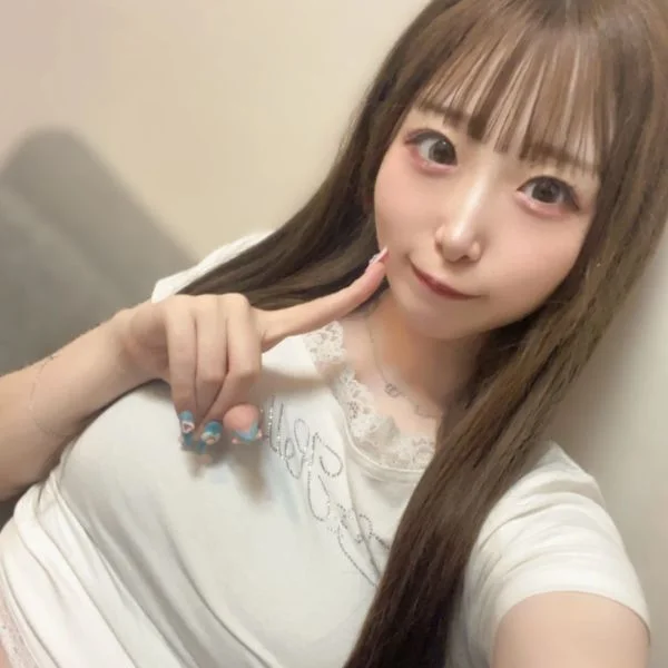 美容院帰りで髪さらさら💇♀️でかわいいです(´✪ω✪`)