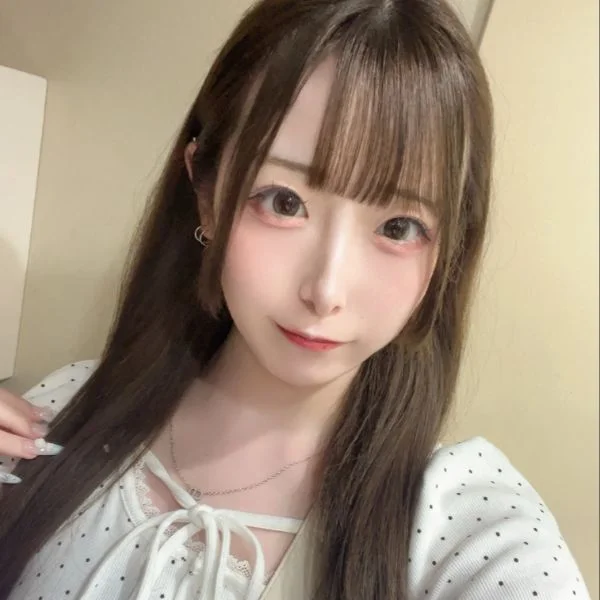 髪染めてきって今こんな感じになったよ〜💇🏻‍♀️