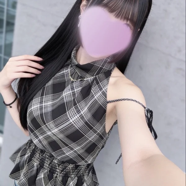 葉月　みやび