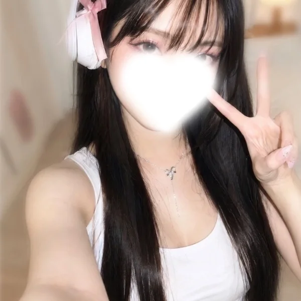 綾瀬　るな