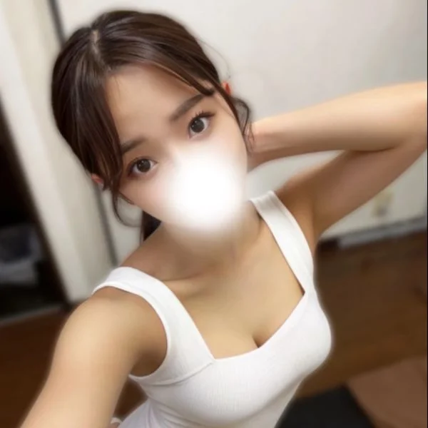 本日出勤時間変更になり、21時ー3時の勤務です🎀