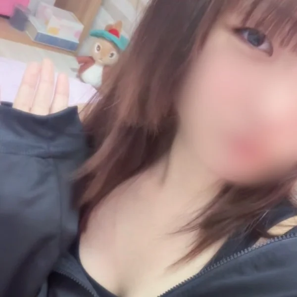 本日11:00-16:00出勤中ですっ！💖