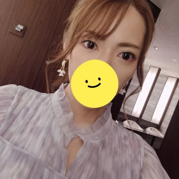 密かに