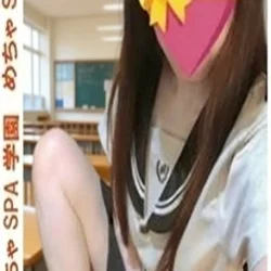 可愛い生徒さんがセーラー服でお出迎え！...
