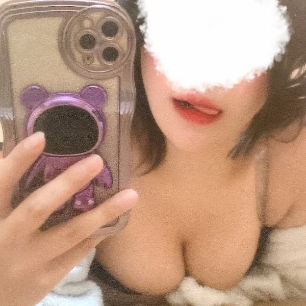 爆乳ハーフ出勤中❣️