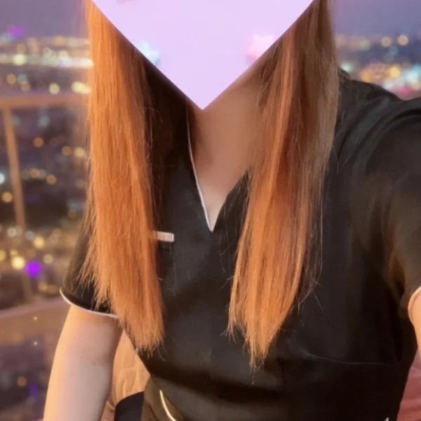 明日11時〜15時まで出勤( ᐛ👐)✨